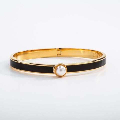6Mm Skinny Cabochon Pearl Black Gold Hinged Bangle